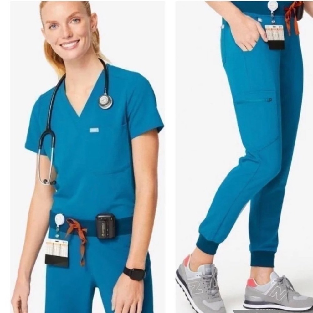 FIGS ALPS BLUE scrub set